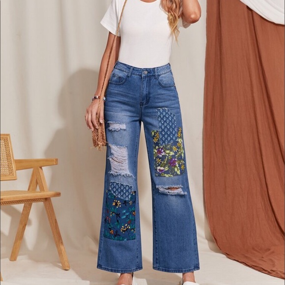 Patchwork Jeans Floral Patchwork Jeans - Picture 6 of 7